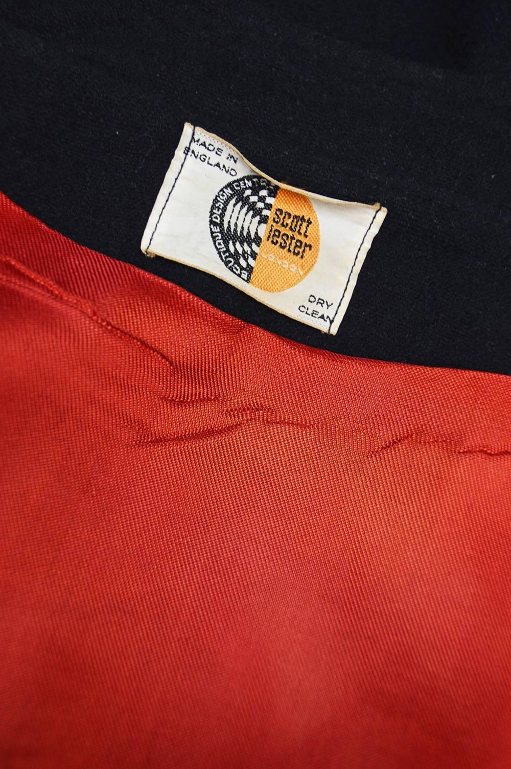 Scott Lester Rare Vintage Men's Wool Cape with Red Lining, 1960s For Sale 4