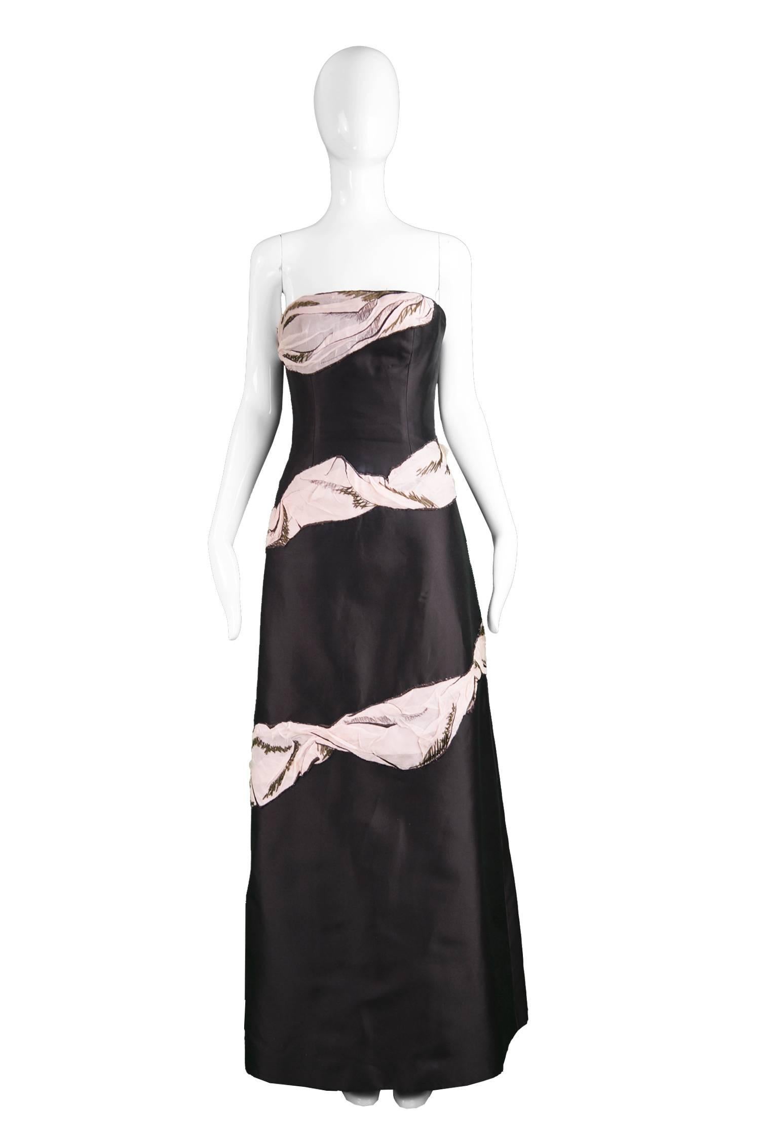 Bruce Oldfield Couture Trompe L'oeil Embroidered Silk & Organza Strapless Gown

Estimated Size: UK 10/ US 6/ EU 38. Please check measurements.
Bust - Approx 34” / 86cm
Waist - 28” / 71cm
Inner Waistband - 26” / 66cm (Inner waistband has been taken