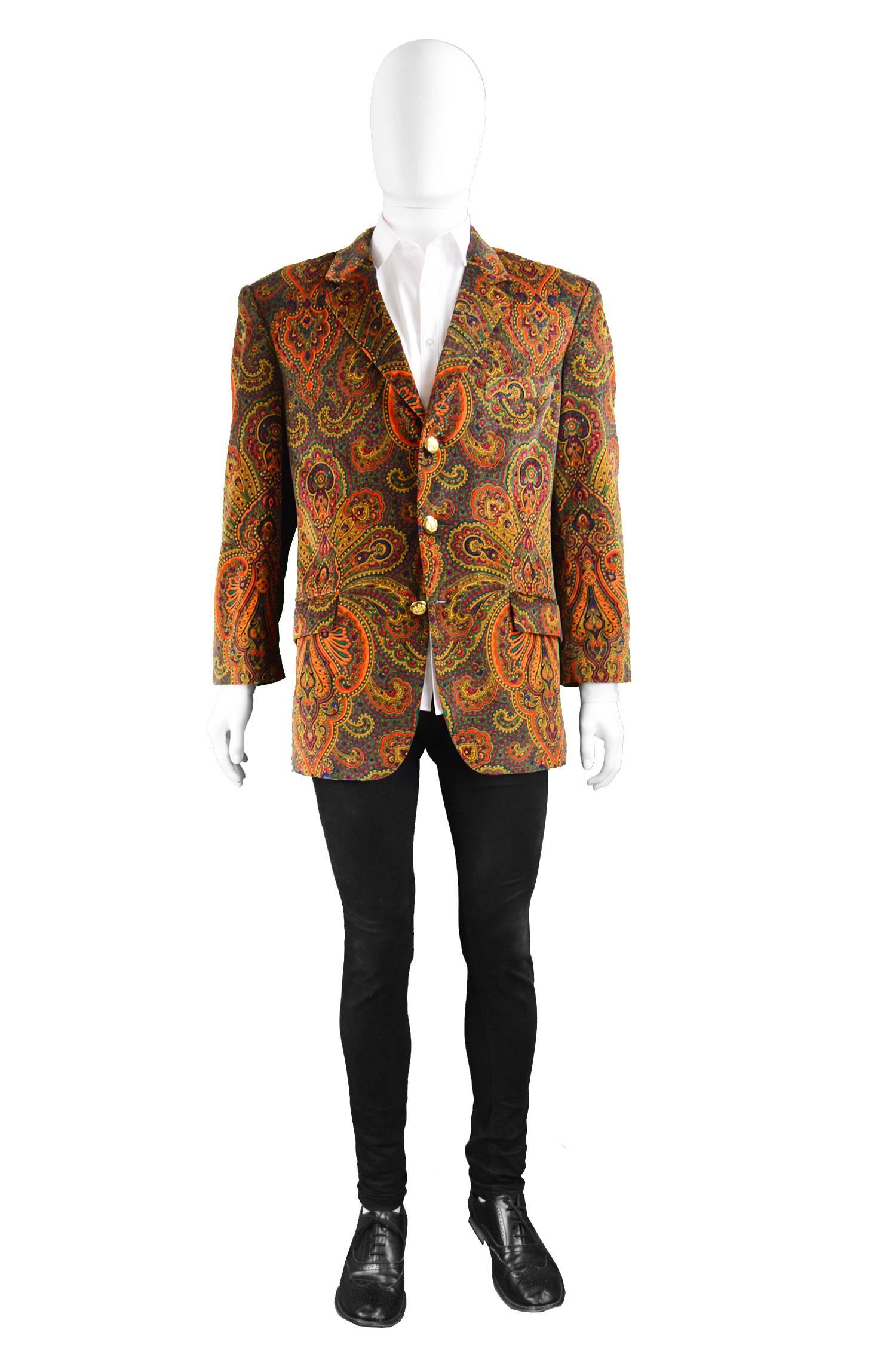 A fine and incredibly rare men's vintage blazer from the 80s by legendary Italian designer, Moschino for the men's Cheap and Chic line. So rare, this would have been designed under Franco  with high quality shoulder pads, typical of the 80s, it