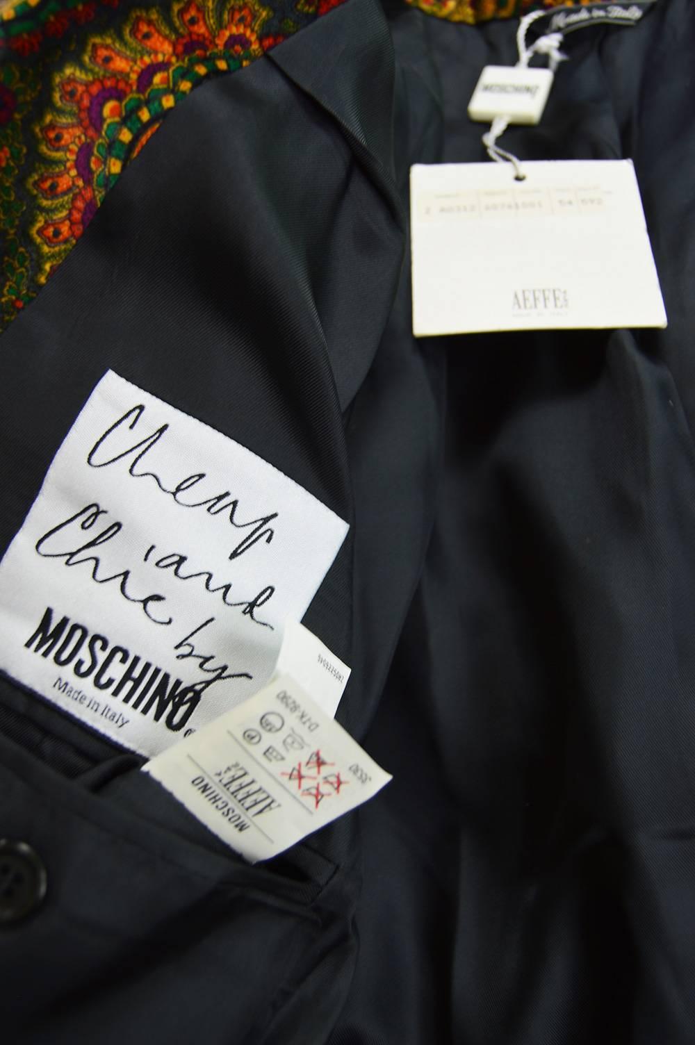 Moschino Vintage Men's Unworn with Tags Velvet Paisley Blazer Jacket, 1980s  For Sale 3