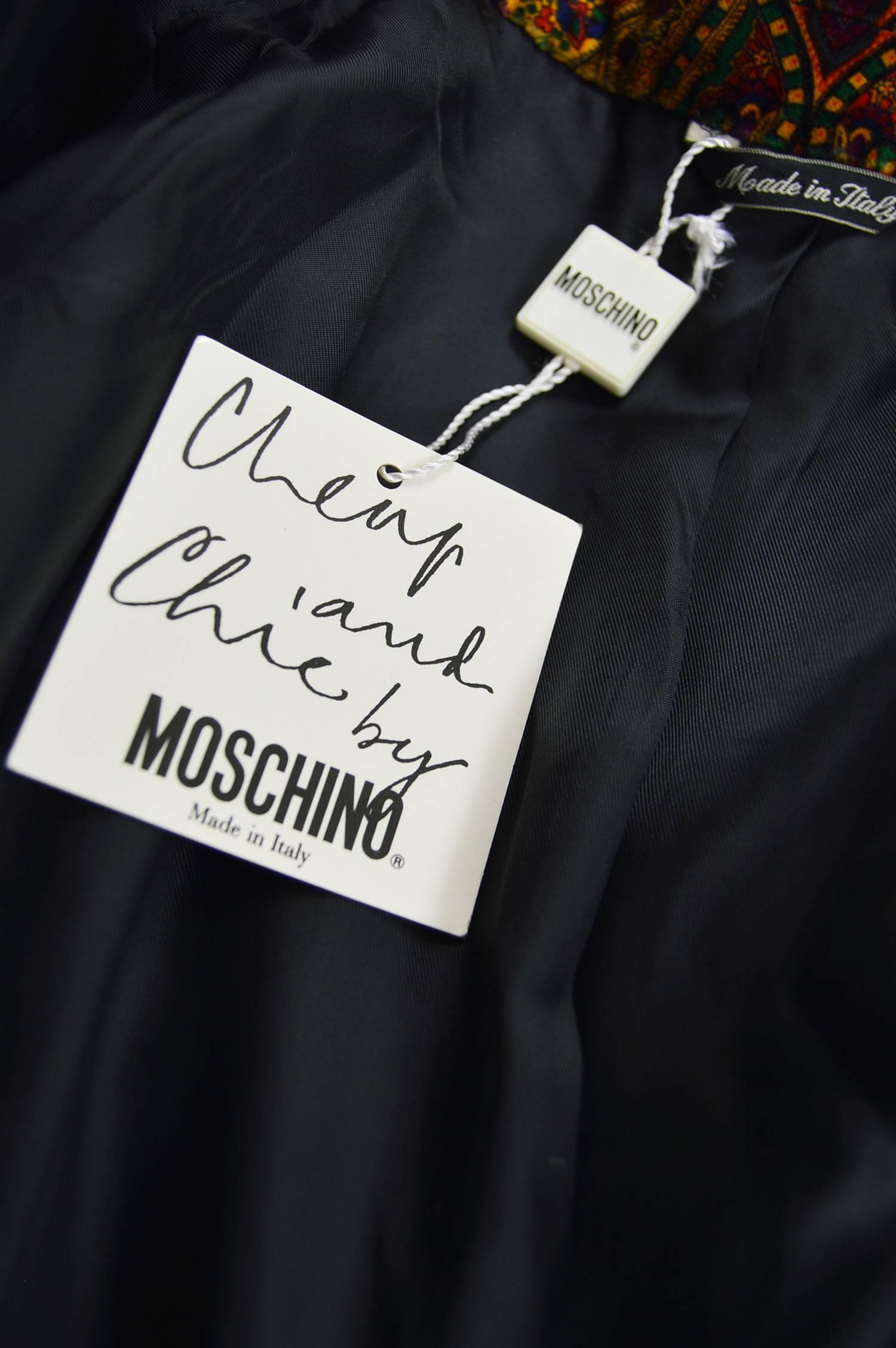 Moschino Vintage Men's Unworn with Tags Velvet Paisley Blazer Jacket, 1980s  For Sale 2