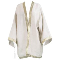 Unworn Isaac Mizrahi Retro Beige Linen & Gold Lamé Kimono Jacket, 1990s