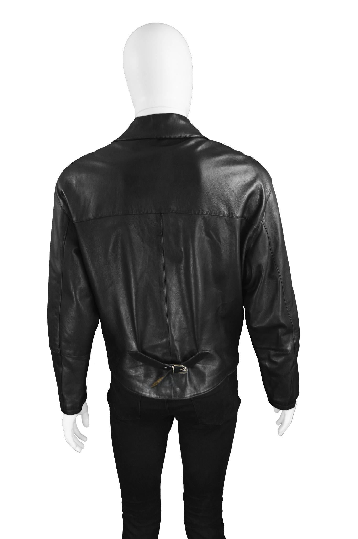 Calugi e Giannelli - Veste en cuir italien gaufré noir pour homme, années 1980 en vente 4