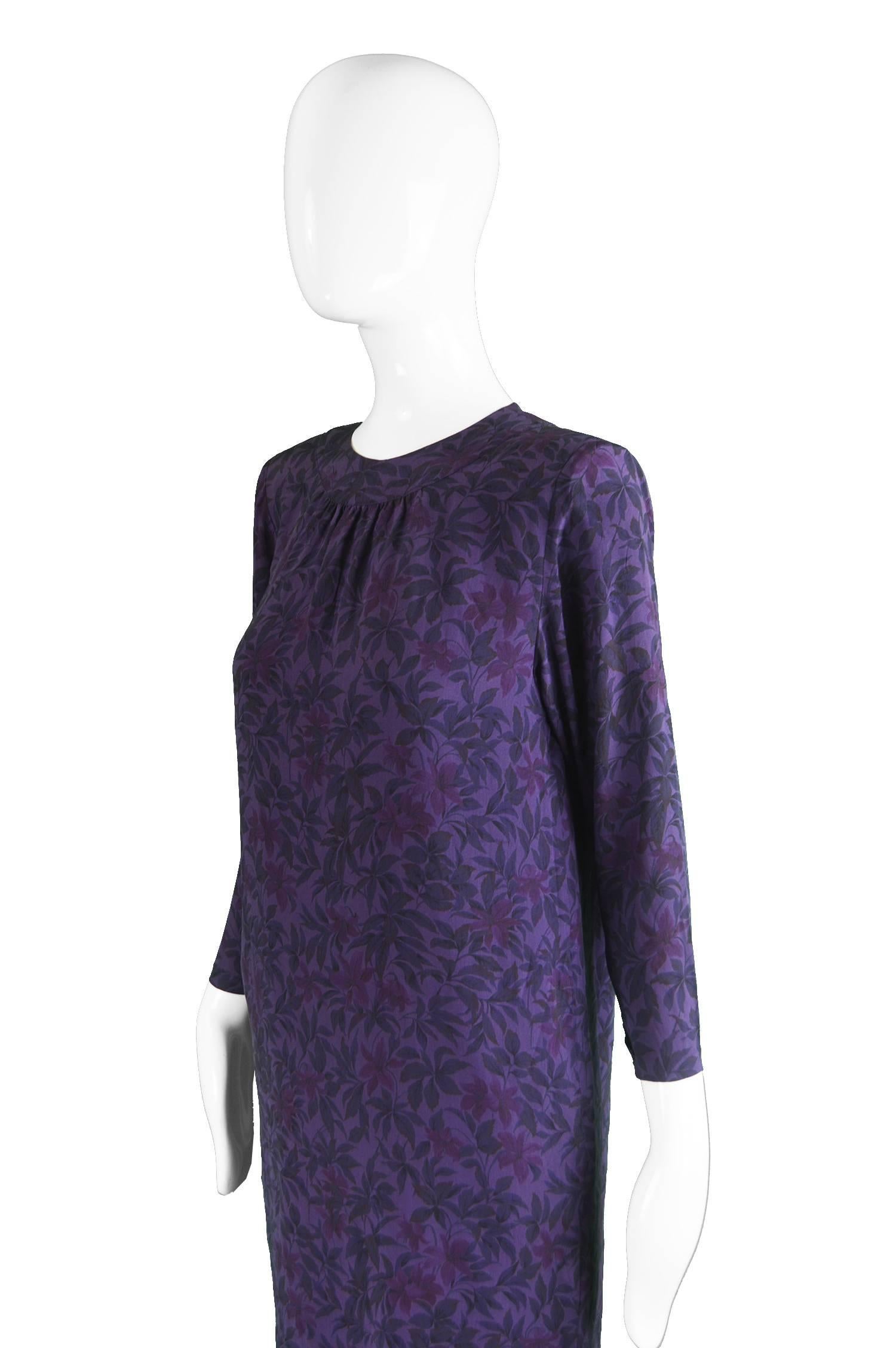 Hanae Mori Purple Vintage Hibiscus Print Simple Silk Shift Dress, 1980s For Sale 1