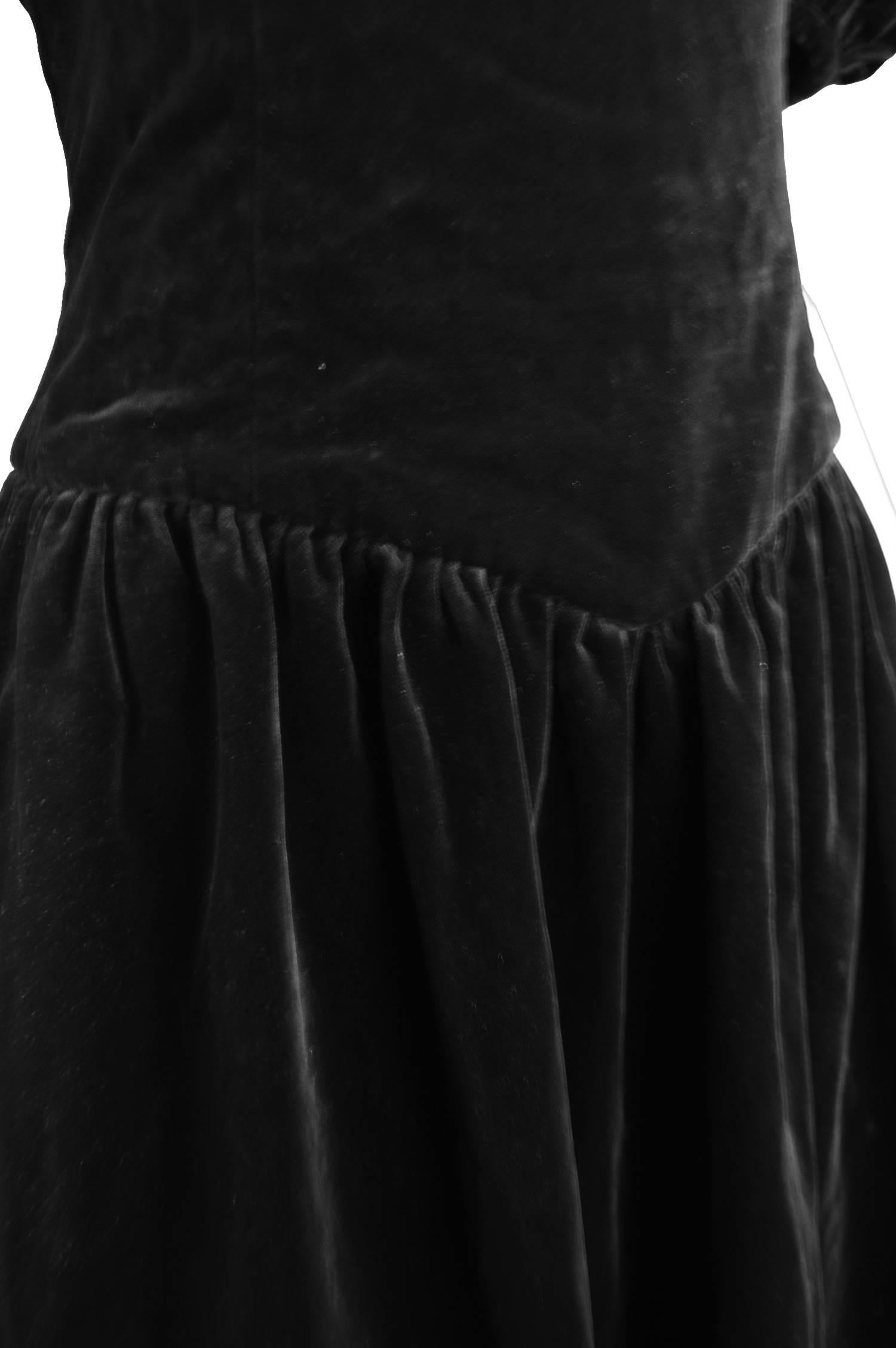 Gina Fratini Vintage Black Velvet and Pleated Fuchsia Evening Dress, 1980s  For Sale 2