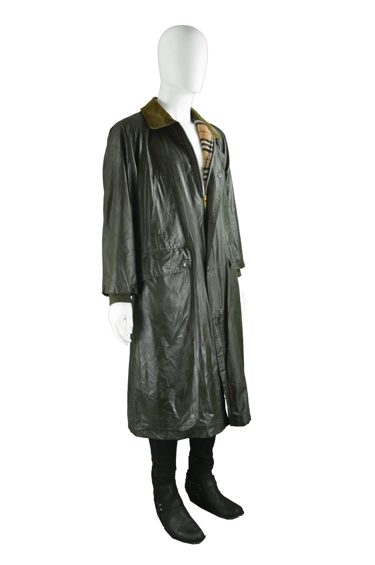 Burberry Rare Men's Vintage Dark Green Waxed Cotton Jacket, 1980s For Sale  at 1stDibs | burberry waxed cotton jacket, burberry wax jacket, burberry  wax coat