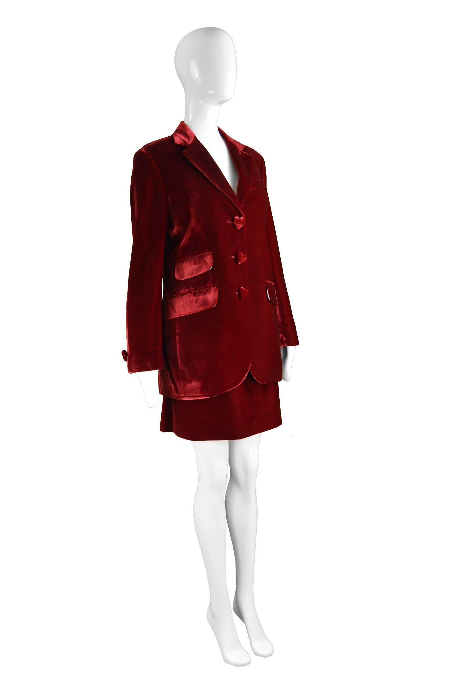 Moschino Deep Red Velvet Heart Button Skirt Suit & Cloud Silk Lining, 1990s In Excellent Condition For Sale In Doncaster, South Yorkshire
