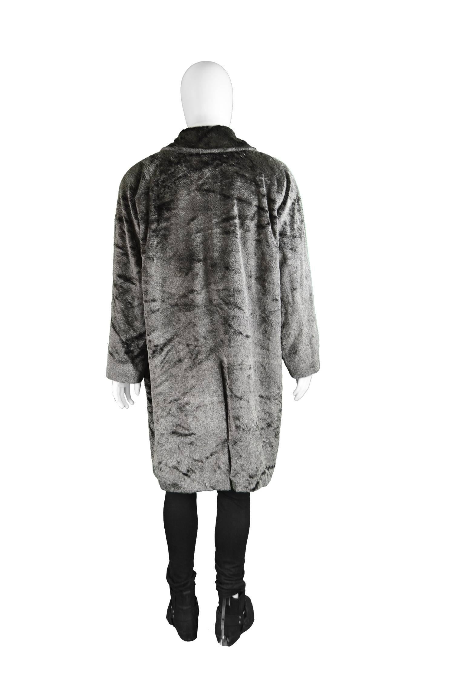 Calugi E Giannelli Mens Gray Faux Fur Vintage Belted Over Coat, 1980s For Sale 4