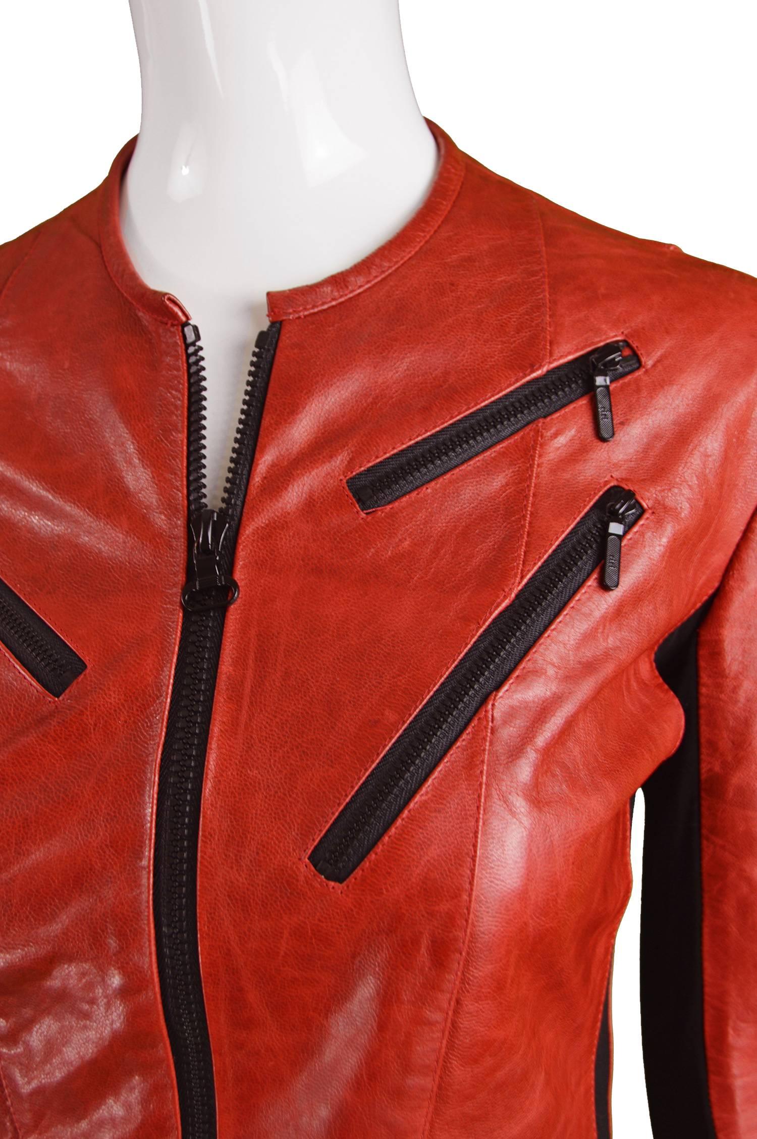 Roland Mouret Red & Black Leather Ladies Marbled Look Slim Fit Biker Jacket In Excellent Condition In Doncaster, South Yorkshire