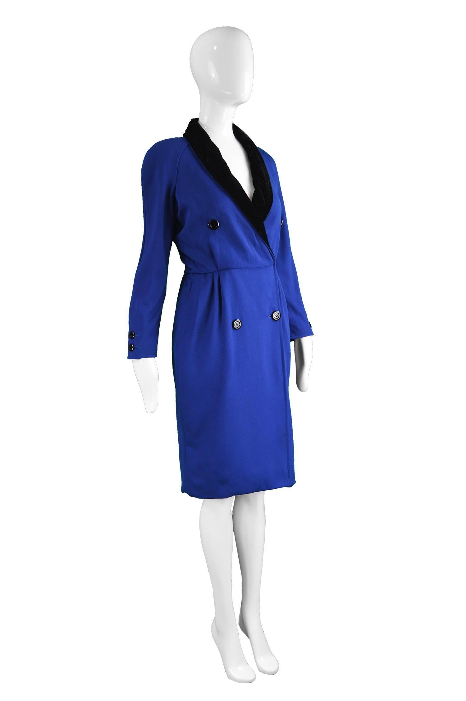 Valentino Vintage Blue Wool Dress with Black Velvet Shawl Collar, 1980s For Sale 1