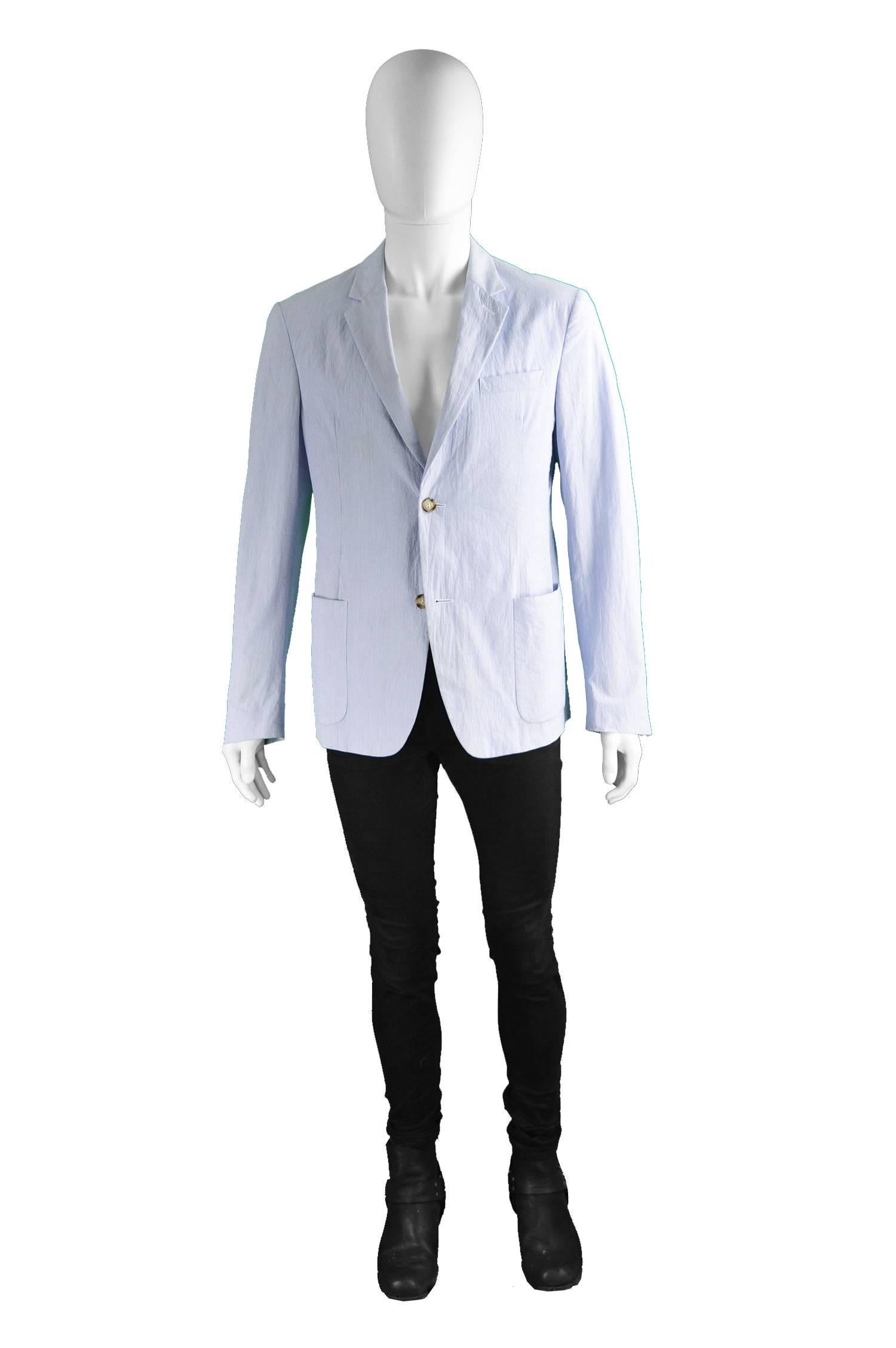 Prada Men's Blue & White Lightweight Cotton Nautical Spring Blazer

Size: Marked 50 which is roughly a men's Medium. Please check measurements
Chest - 40” / 101cm
Length (Shoulder to Hem) - 26” / 66cm
Shoulder to Shoulder - 18” / 46cm
Sleeve Pit