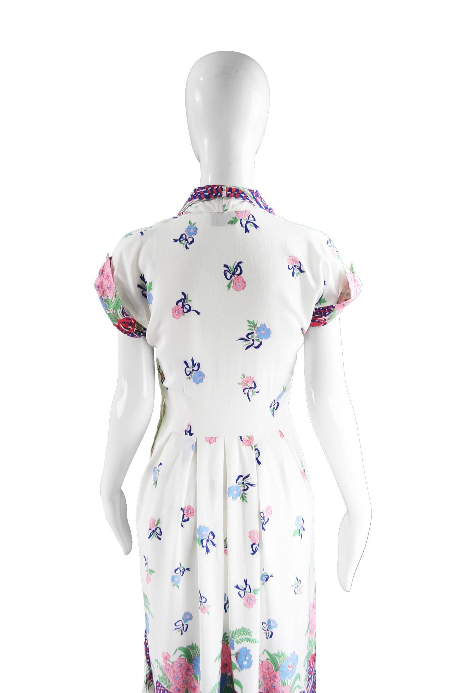 Stefney Vintage 1940s Novelty Ribbon Print White Rayon Dress In Good Condition In Doncaster, South Yorkshire
