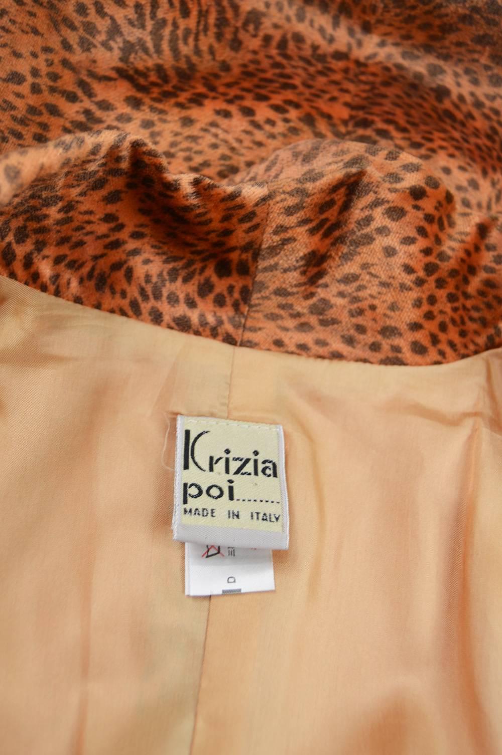 Krizia Vintage Cheetah Animal Print Velvet Women's Blazer, 1990s For Sale 5