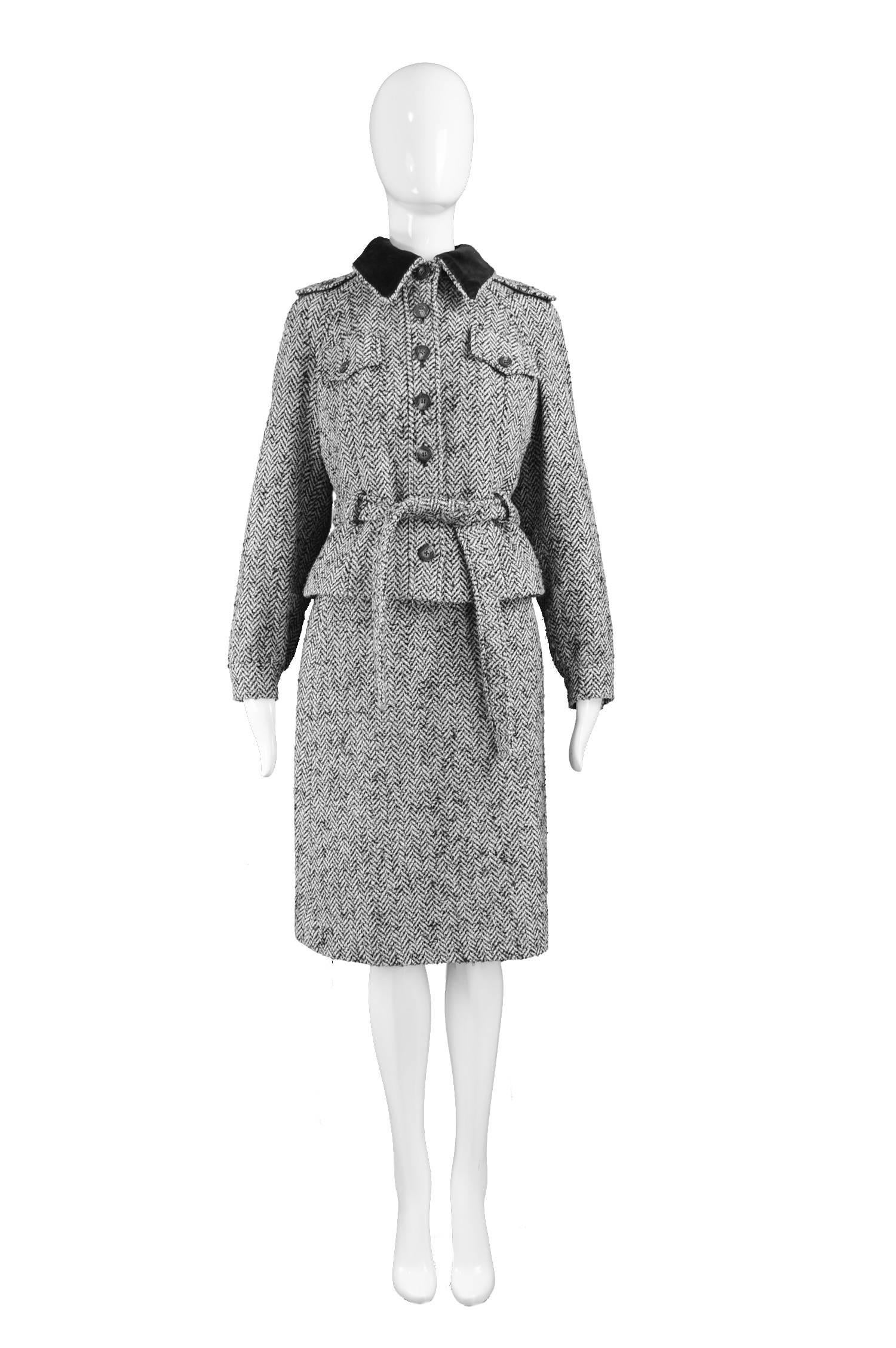 Louis Féraud Vintage Grey Wool Tweed Skirt Suit with Velvet Collar, 1970s

Estimated Size: UK 8-10/ US 4-6/ EU 36-38. Please check measurements.
Jacket
Bust - 36” / 91cm (please leave roughly 2-4inch room for movement and clothes underneath)
Waist -