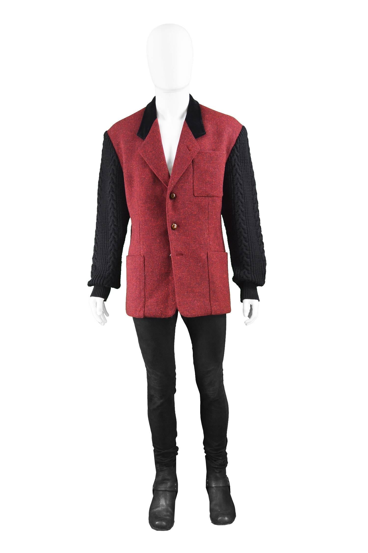 Bogy's Vintage Men's Red Wool Tweed & Black Cable Knit Jacket, 1980s

Size: Marked 50 which is roughly a Medium to Large. Please check all measurements.
Chest - 44” / 112cm (has a looser fit on chest to contrast with a more fitted waist)
Waist -