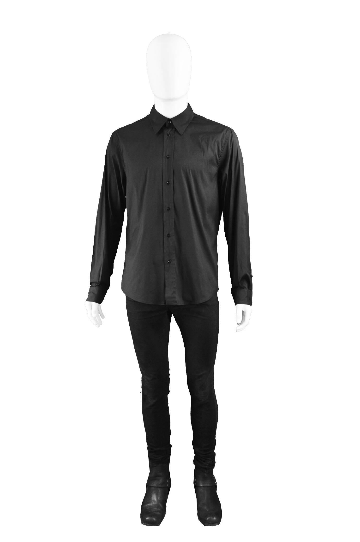 John Richmond Men's Embellished Studded & Beaded Black Skull Shirt

Size: Marked 50 which is roughly a men’s Medium to Large. Please check measurements.
Chest - 42” / 106cm
Length (Shoulder to Hem) - 25” / 63cm
Shoulder to Shoulder - 19” /