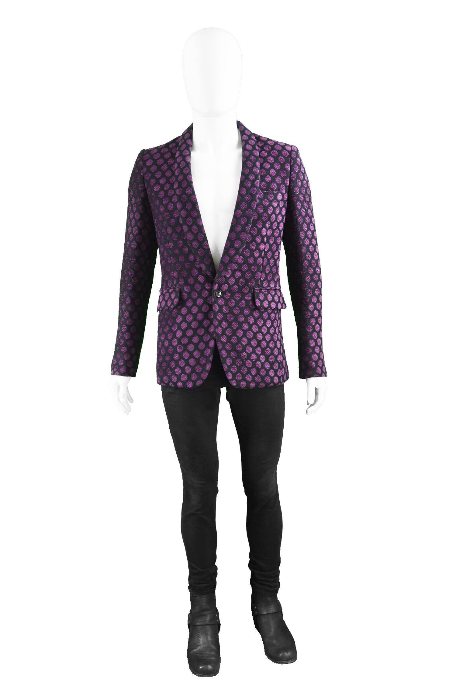 Comme Des Garcons Homme Plus Men's Woven Jacquard Polka Dot Blazer

Size: Marked S but this is a Japanese size and runs small, would probably best suit an XS. Check measurements.
Chest - 38” / 96cm (Please allow a couple of inches room for