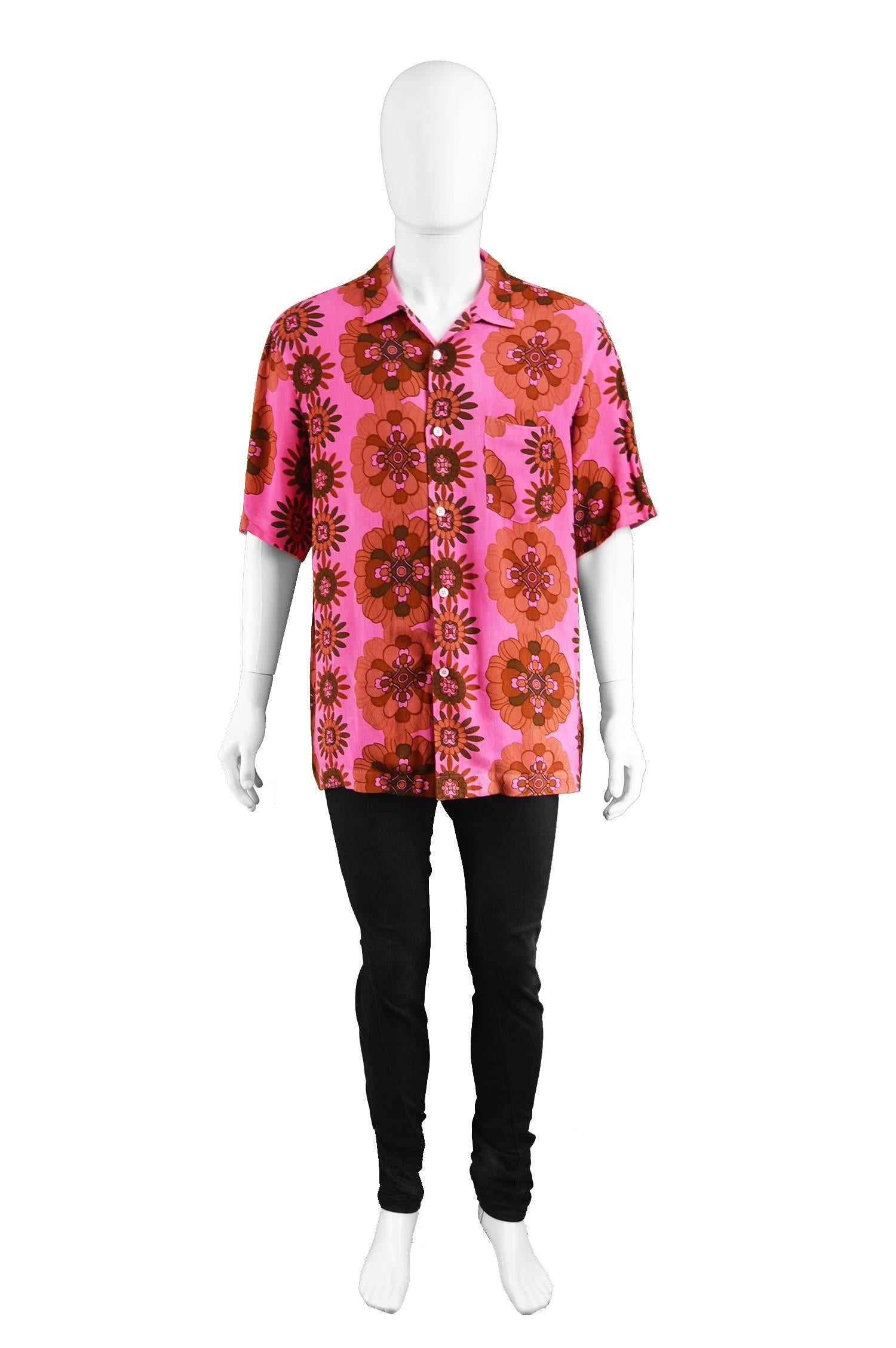 Comme Des Garcons Homme Plus Hand Dyed Pink Men's Rayon Shirt, Spring 2005
Size: Marked L but this gives an oversized fit. Please check measurements.
Chest - up to 46” / 117cm
Length (Shoulder to Hem) - 29” / 73cm
Shoulder to Shoulder - 20” /
