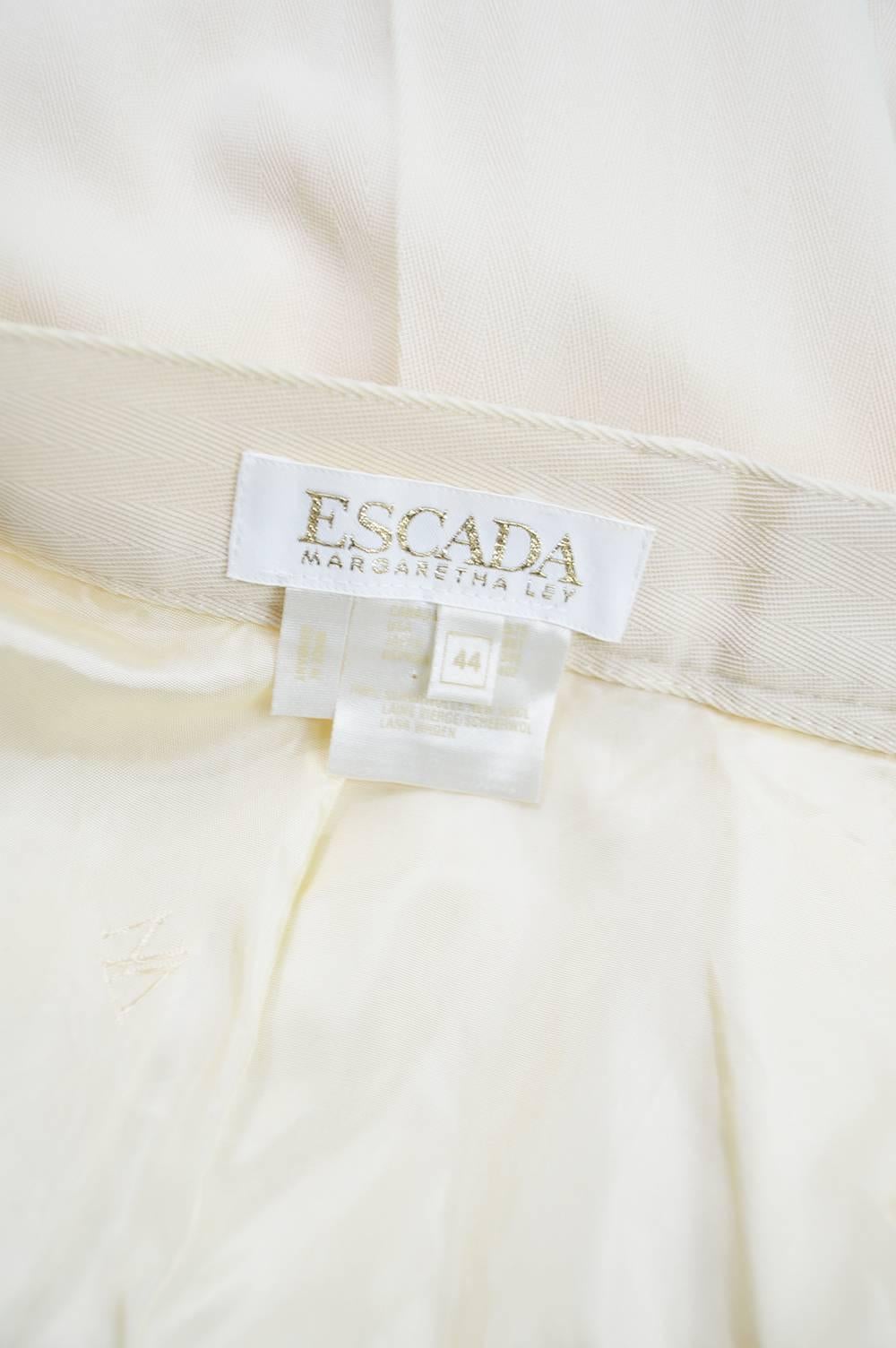 Escada Vintage Ladies Pure Wool High Waisted Wide Leg Pants, 1980s For Sale 3