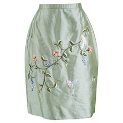 Bellville Sassoon Asian Embroidered and Beaded Green Pure Silk Skirt, 1980s Used Bellville Sassoon Asian Embroidered and Beaded Green Pure Silk Skirt, 1980s