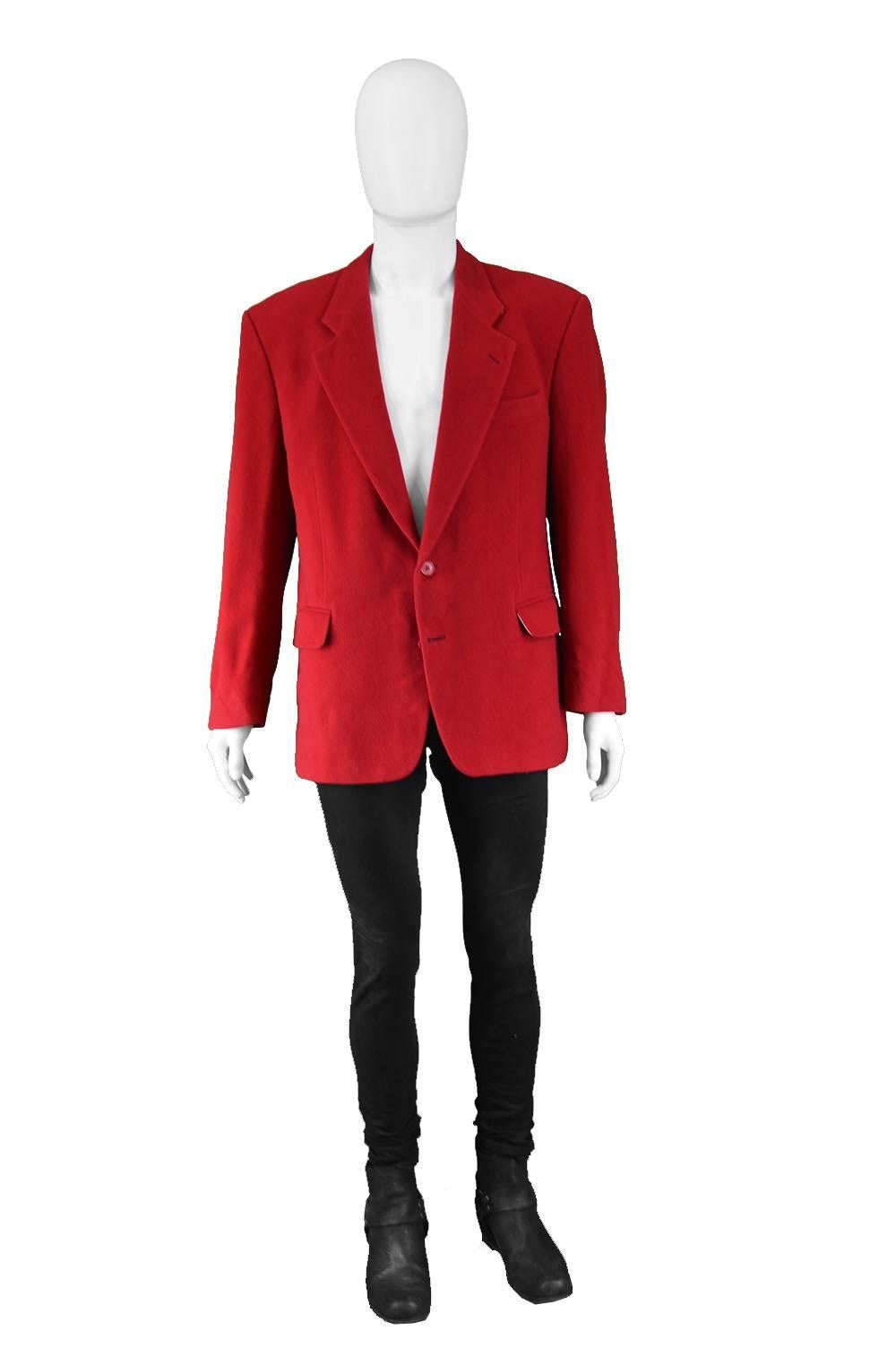 Yves Saint Laurent Men's Vintage Dark Red Wool & Cashmere Blazer, 1980s

Size: Marked 52R which is roughly a men's Large. Please check measurements.
Chest - 42” / 106cm
Waist - 40” / 101cm
Length (Shoulder to Hem) - 29” / 73cm
Shoulder to