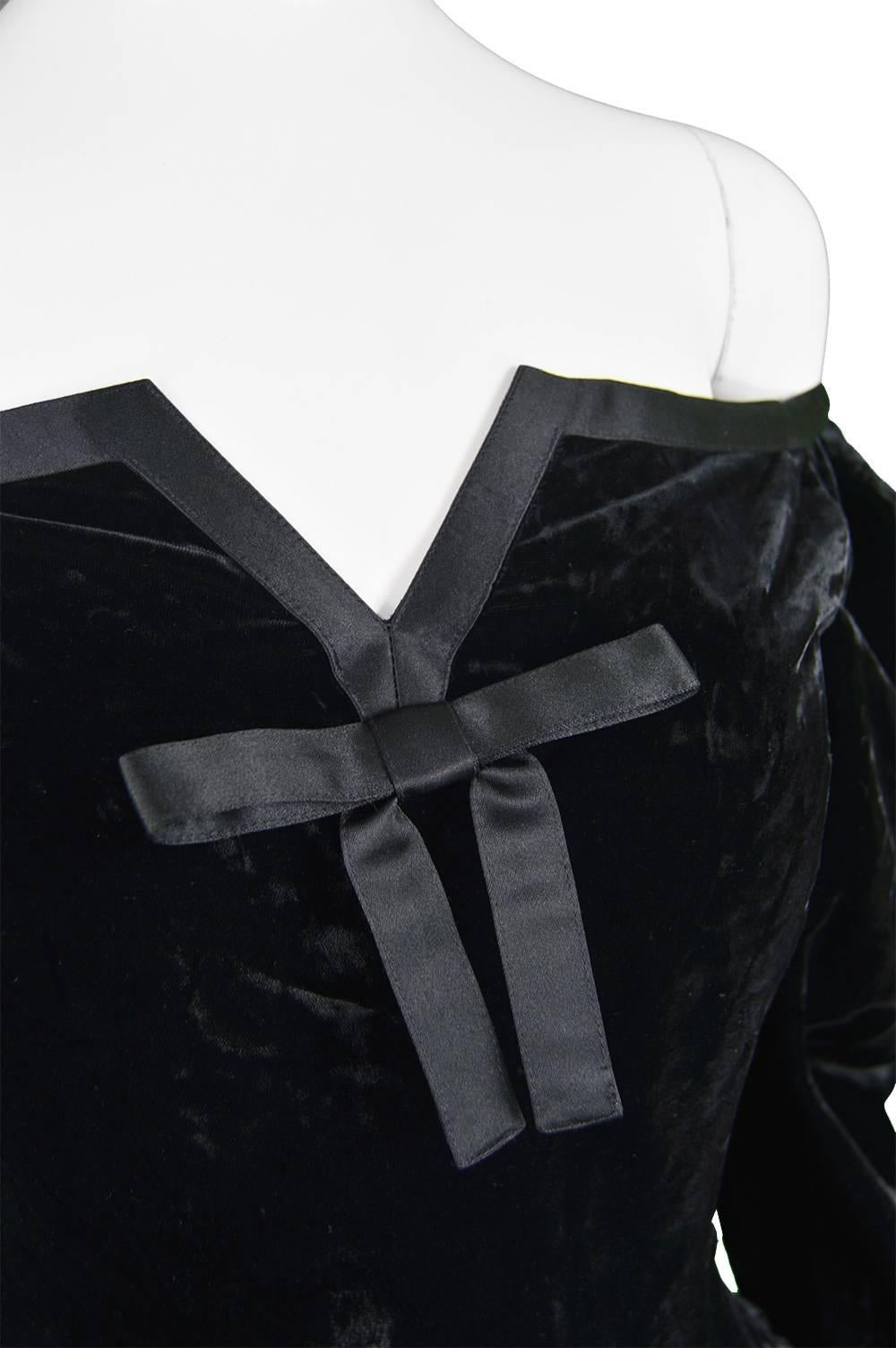 Louis Féraud Vintage Off the Shoulder Velvet/Satin Party Dress, 1988 In Excellent Condition For Sale In Doncaster, South Yorkshire