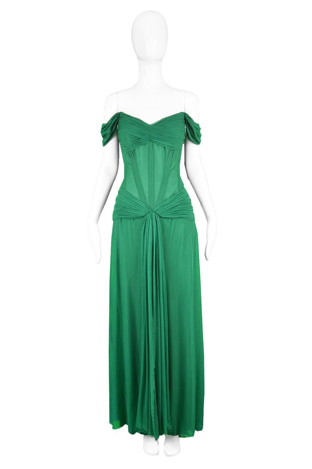 Vicky Tiel Couture 24 Boned Green Jersey Off the Shoulder Evening Gown, 1990s

Estimated Size: UK 14/ US 10/ EU 42. Please check measurements.  
Bust - 38” / 96cm
Waist - 32” / 81cm
Hips - 44” / 112cm
Length (Bust to Hem) - 51” / 130cm

Condition: