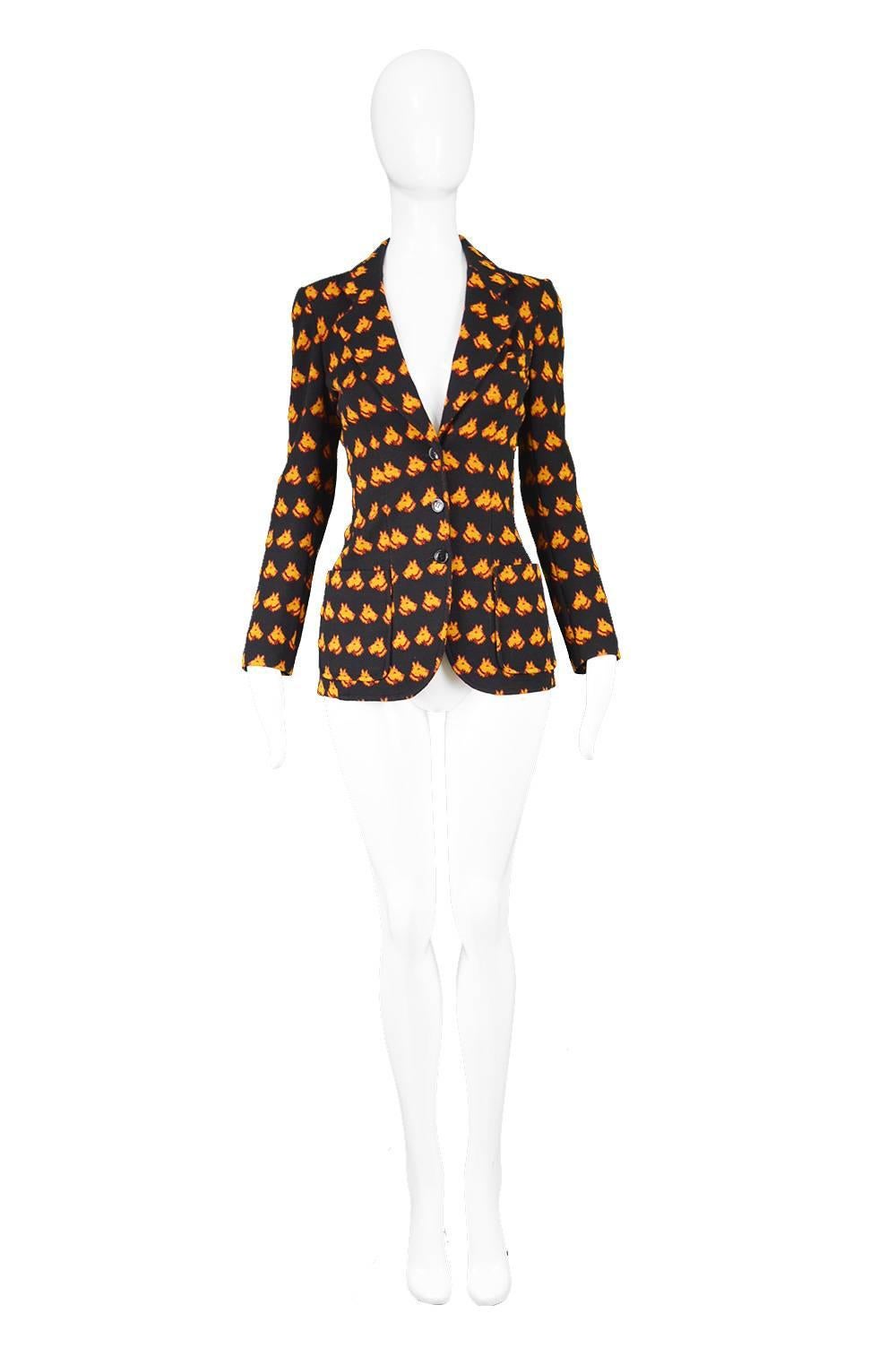 Krizia Vintage 1970s Black & Orange Scottie/ Westie Dog Print Knit Blazer Jacket

Estimated Size: UK 8-10/ US 4-6/ EU 36-38. Please check measurements.
Bust - 34” / 86cm
Waist - 30” / 76cm
Length (Shoulder to Hem) - 25” / 63cm
Shoulder to Shoulder -