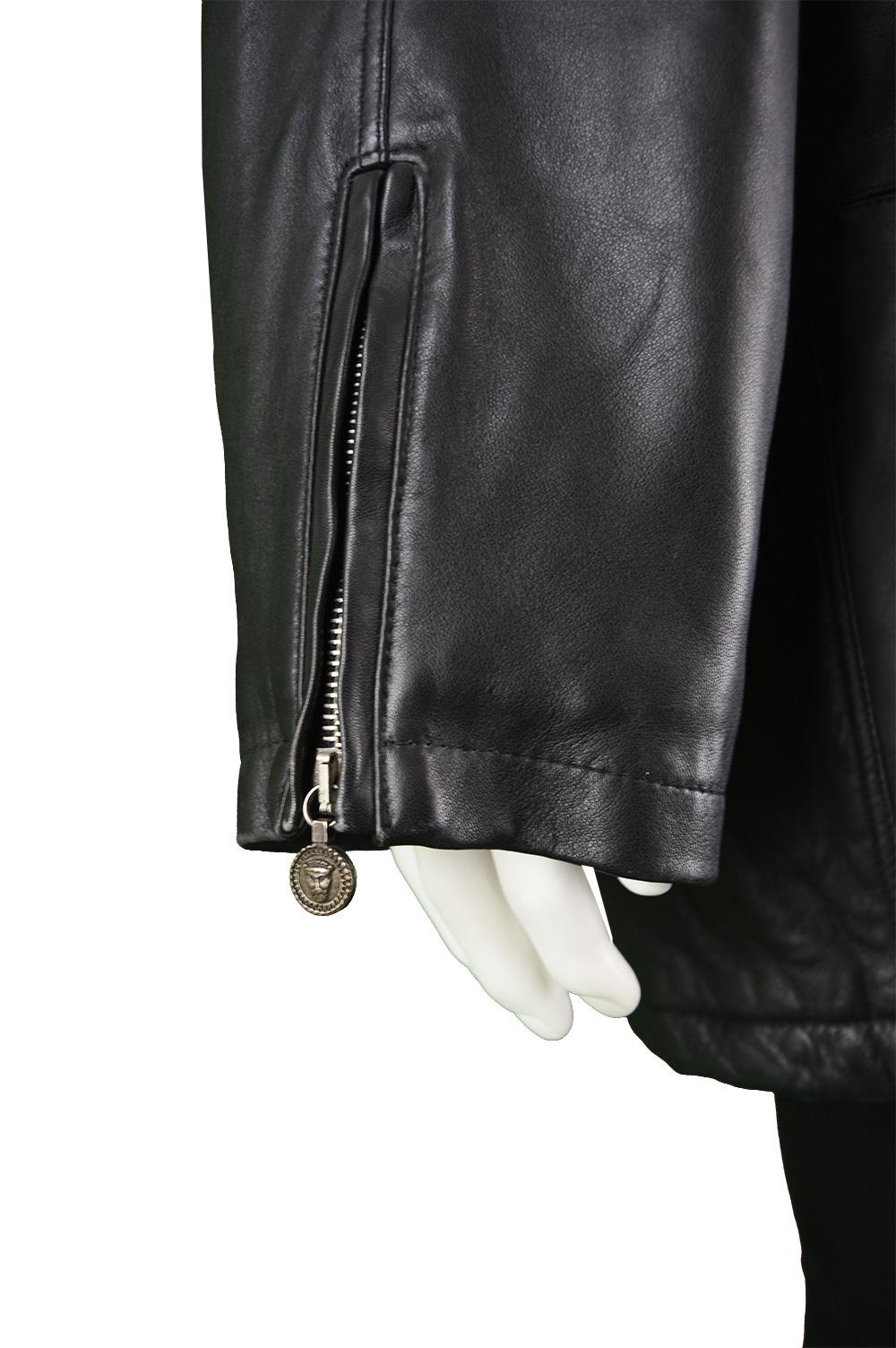 Gianni Versace Istante Men's Leather & Shearling Zeus Head Duffel Coat, 1990s For Sale 6
