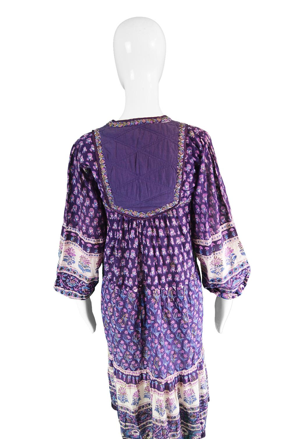 Alpnani Purple Indian Cotton Gauze Block Printed Quilted Boho Dress, 1970s For Sale 1