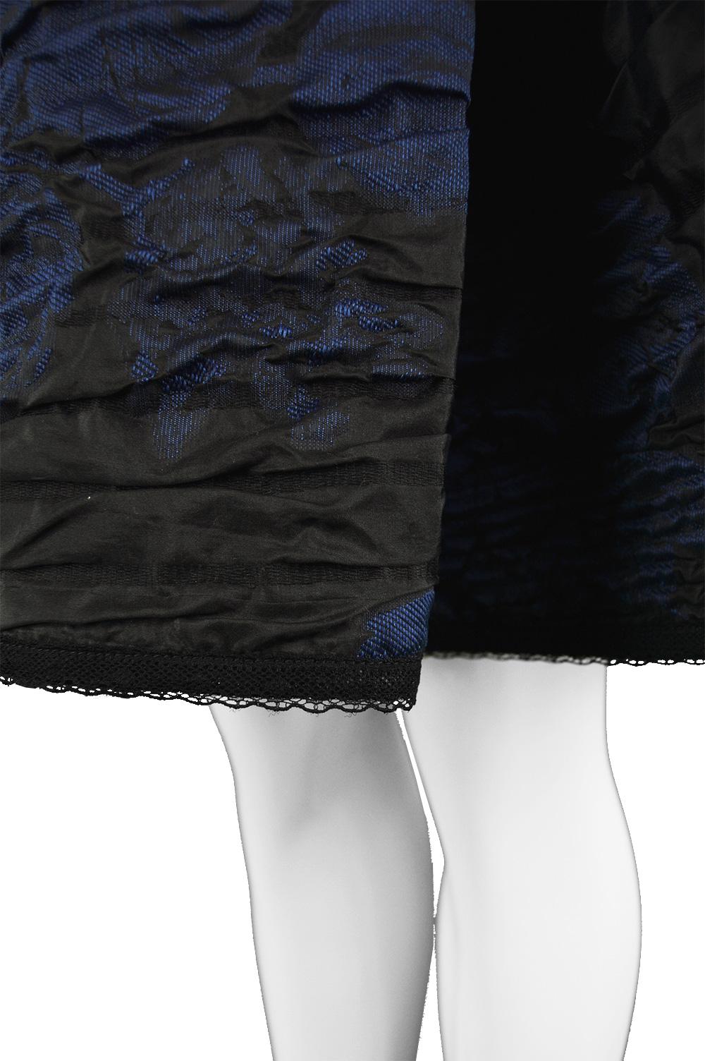 Oscar de la Renta Blue & Black Textured Silk Blend Evening Party Dress, 2010 For Sale 2