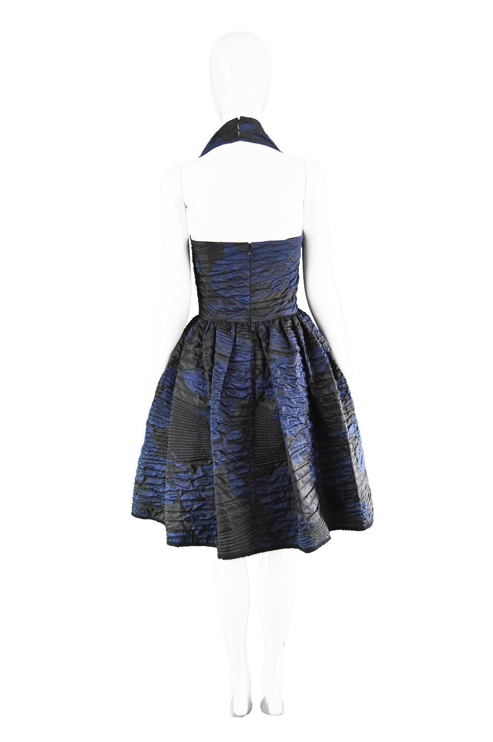 Oscar de la Renta Blue & Black Textured Silk Blend Evening Party Dress, 2010 For Sale 3