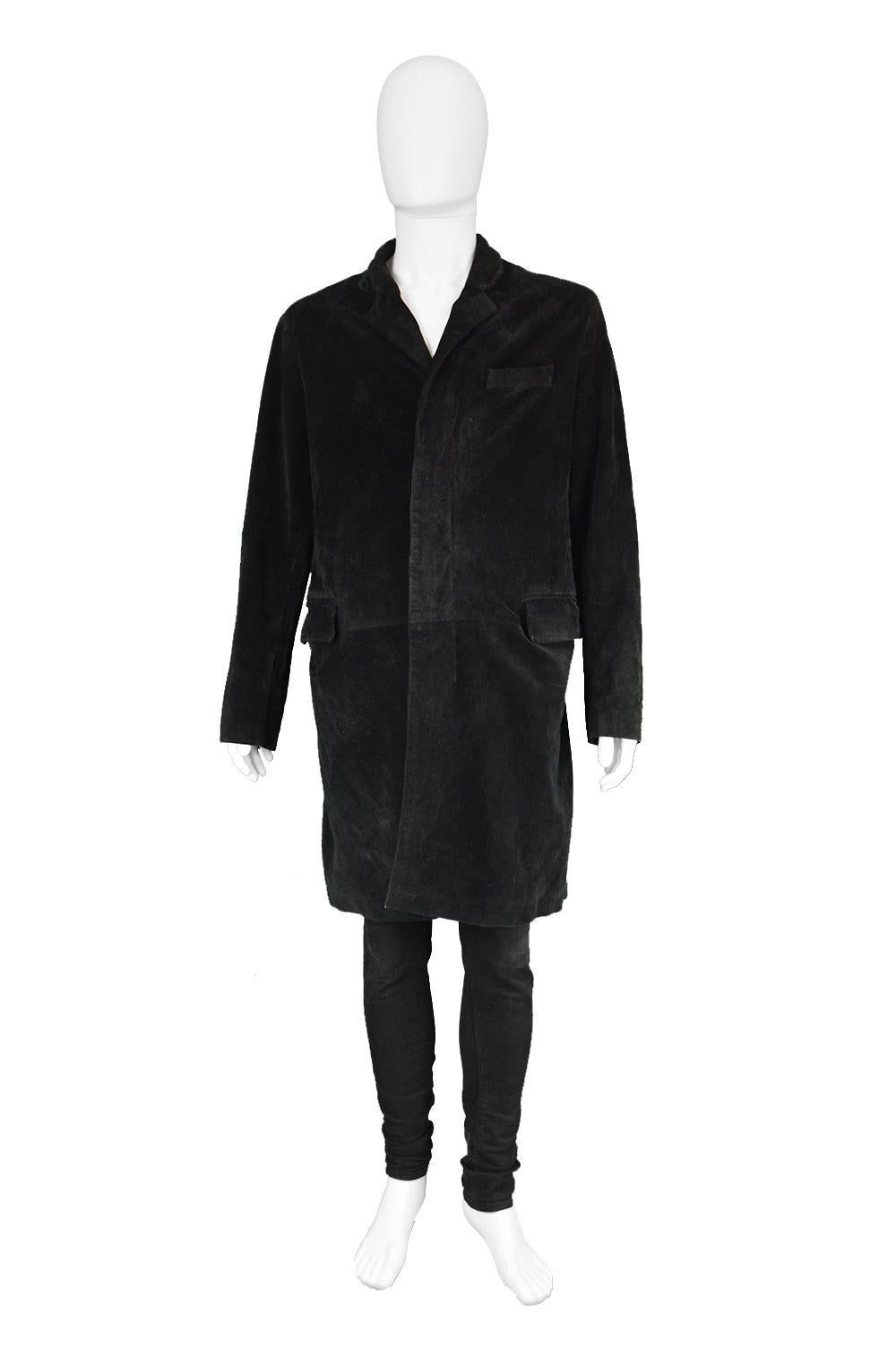 Joseph Homme Black Suede Mens Vintage Coat, 1990s

Size: Marked M but would also suit a men's Large due to loose fit. Please check measurements. 
Chest - 46” / 117cm (meant to have a loose fit as pictured)
Waist - 42” / 106cm
Length (Shoulder to