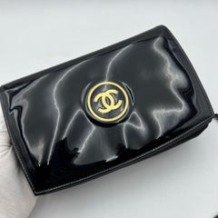 Chanel Black Patent Leather Round CC Medallion Chain Flap Handbag