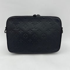 Louis Vuitton Steamer Wearable Wallet Monogram Taurillon Black