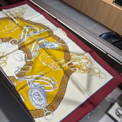 Hermès Lift Profile Carré 90 Silk Scarf