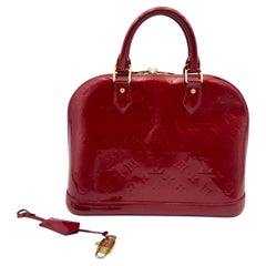 Louis Vuitton Alma PM Monogram Vernis Handtasche aus rotem Lackleder im Tote-Stil
