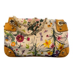 Gucci Canvas Flora Bamboo Handtasche aus Seide mit Strass