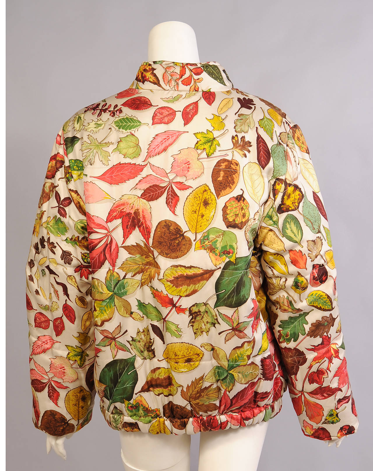 Hermes Autumn Leaves Reversible Quilted Silk Jacket and Skirt  In New Condition In New Hope, PA