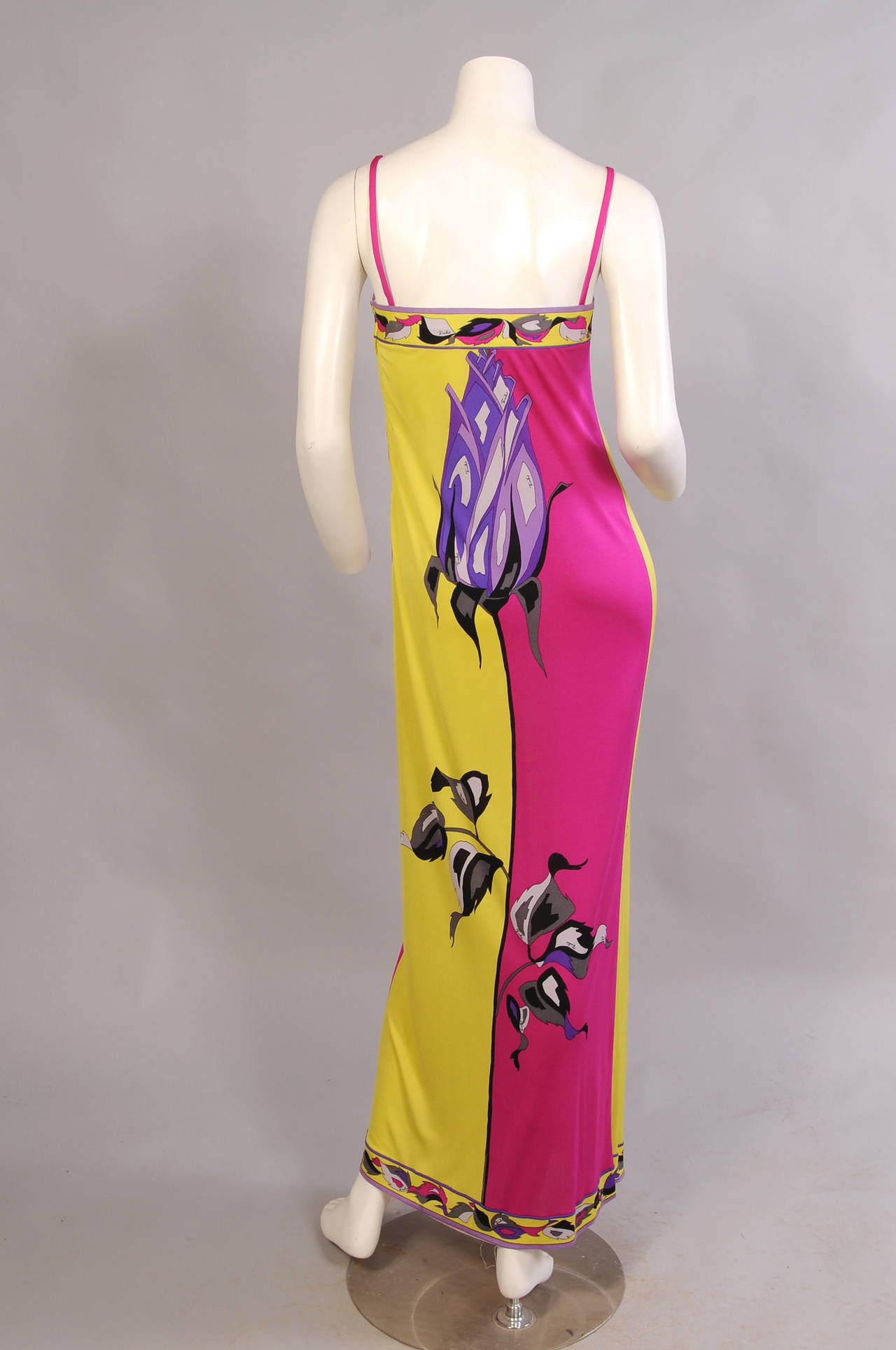 Vintage Pucci Long Stemmed Rose Dress In Excellent Condition In New Hope, PA