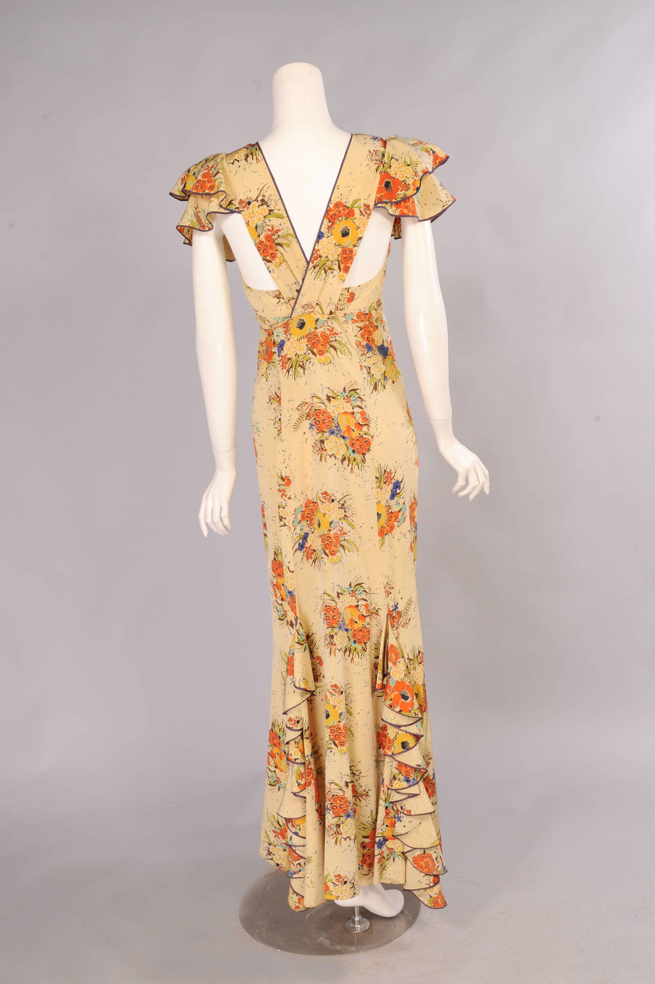 1930's Bias Cut Floral Silk Gown with Train In Excellent Condition In New Hope, PA