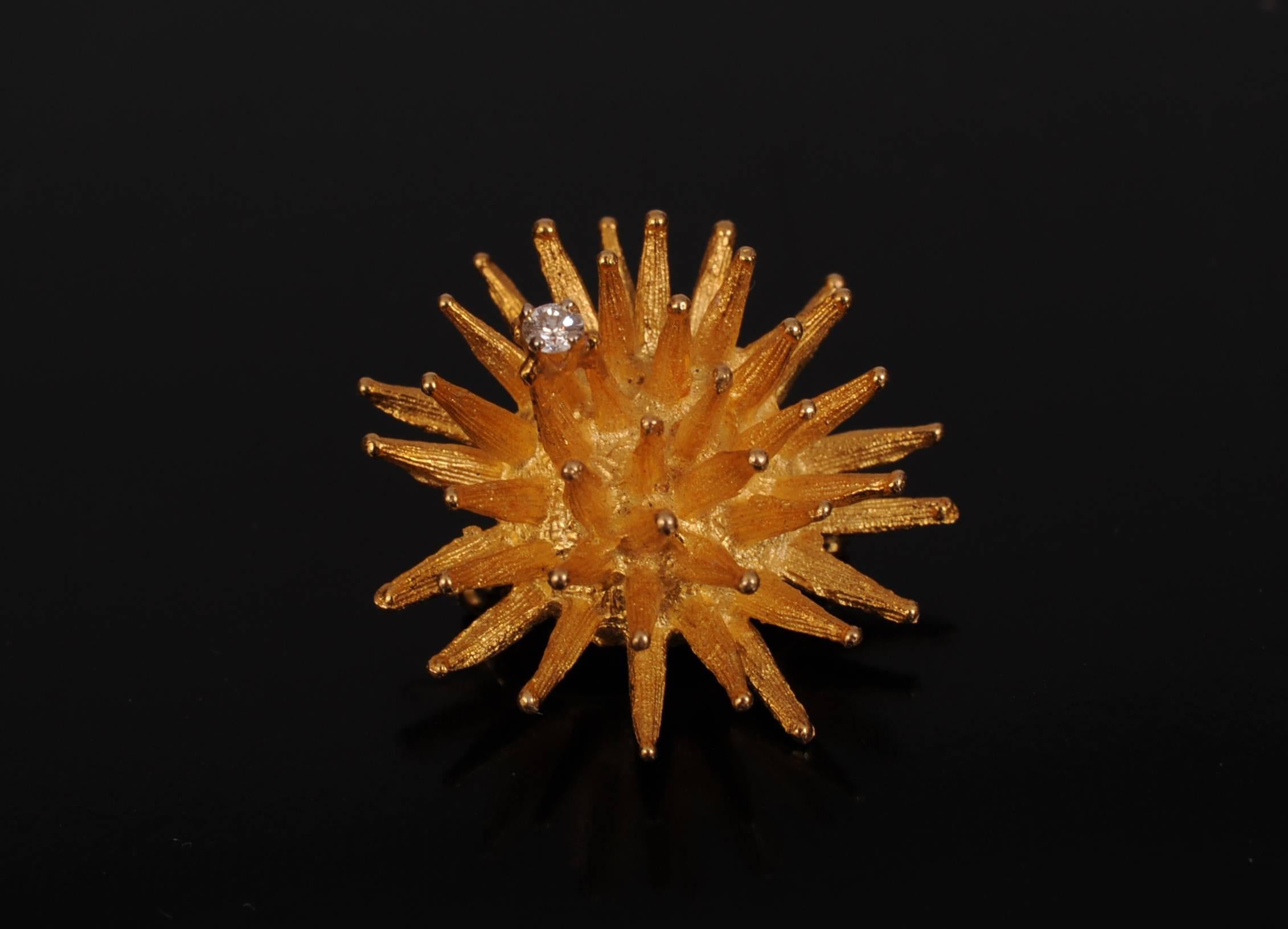 Gold Sea Urchin Pin with Diamond In Excellent Condition In New Hope, PA