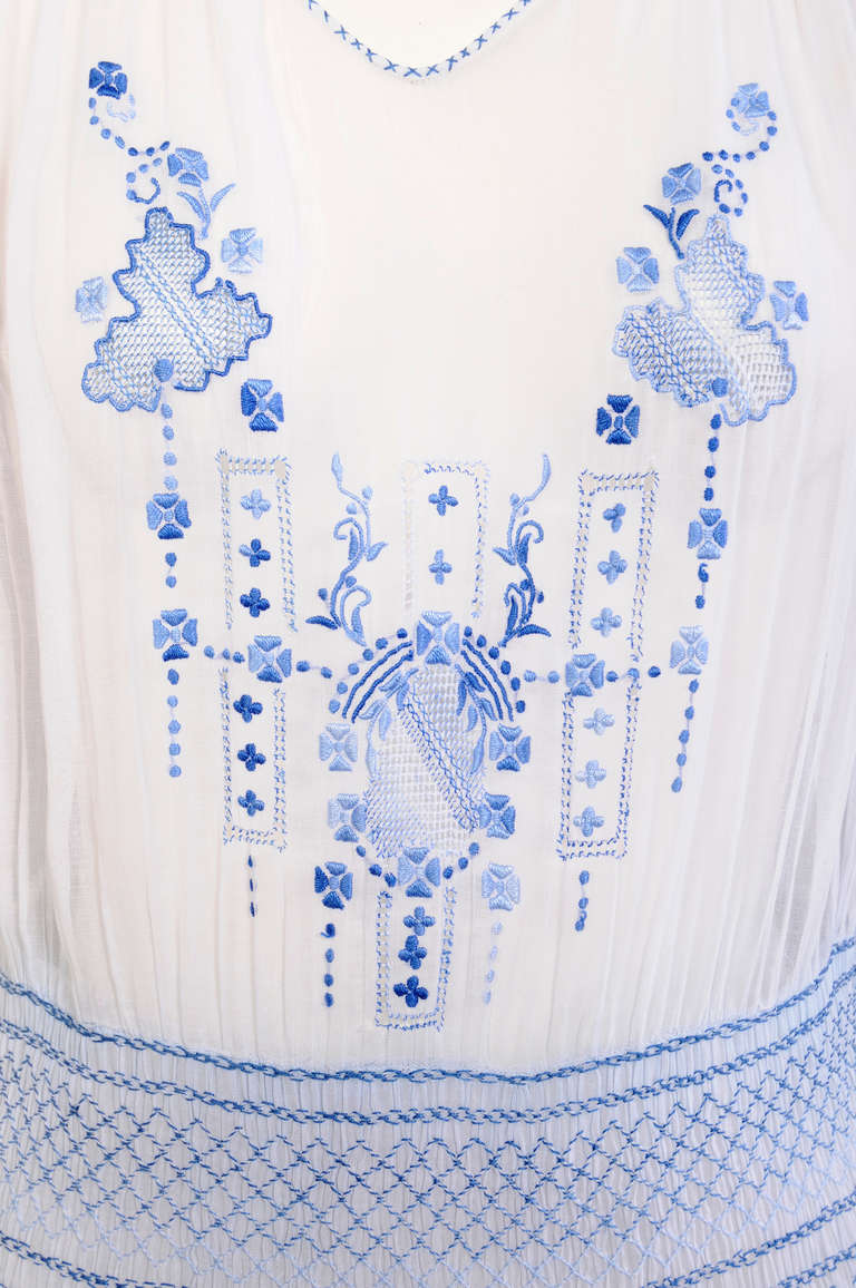 1920's Hand Made Romanian Dress In Excellent Condition In New Hope, PA