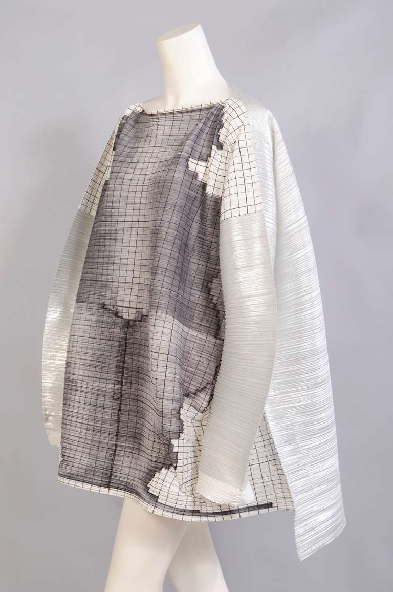 Issey Miyake Guest Artist Series No. 3 Tim Hawkinson Pleats Please In Excellent Condition In New Hope, PA