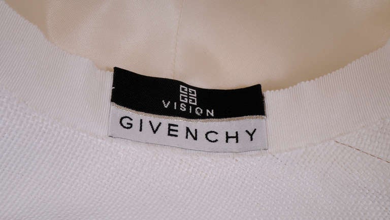 Givenchy White Woven Fabric Hat with Feather Butterflies In Excellent Condition In New Hope, PA