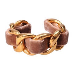 Chanel Chain Bracelet Laced with Velvet Ribbon 4