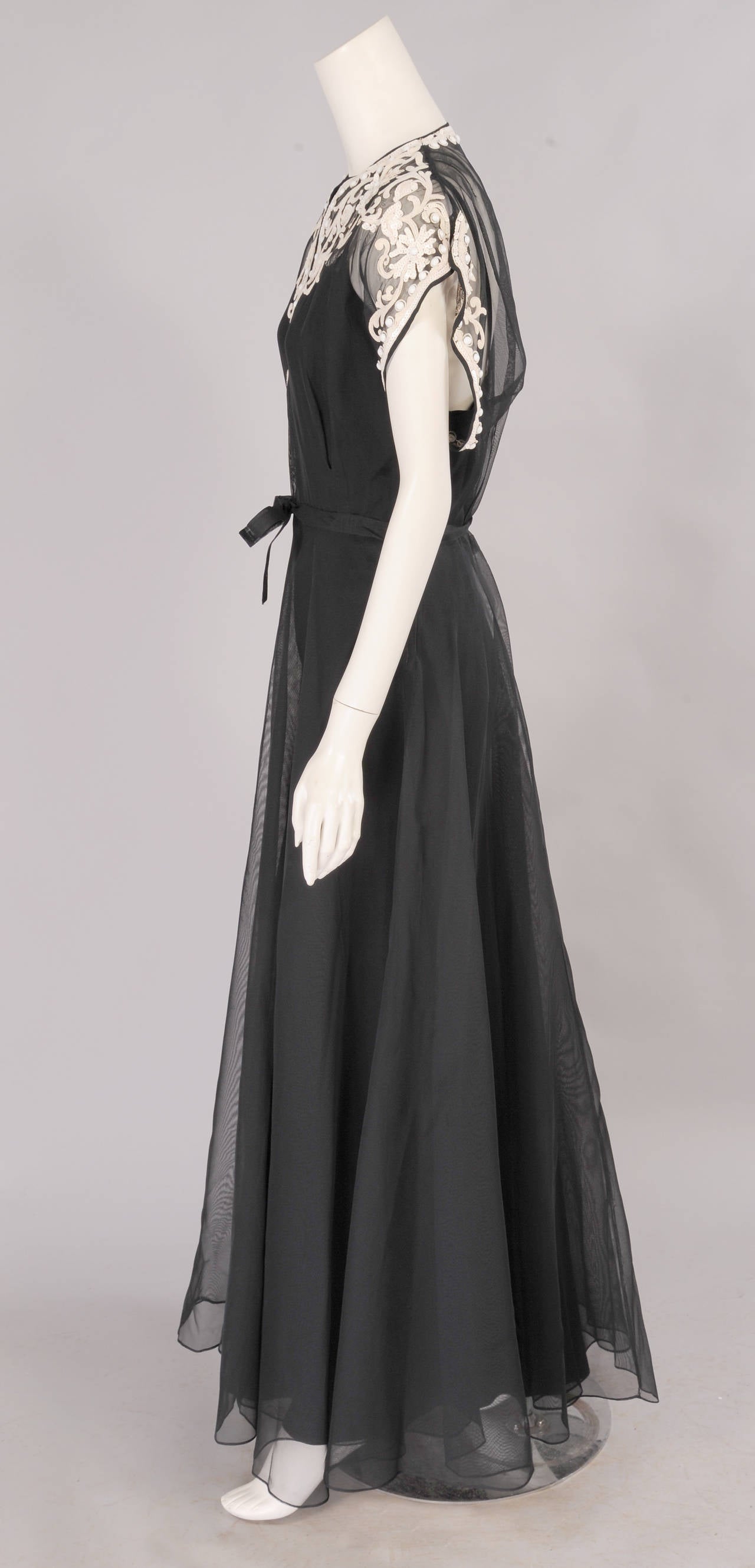 1940's Black Organza Gown with White Beadwork, Larger Size In Excellent Condition In New Hope, PA