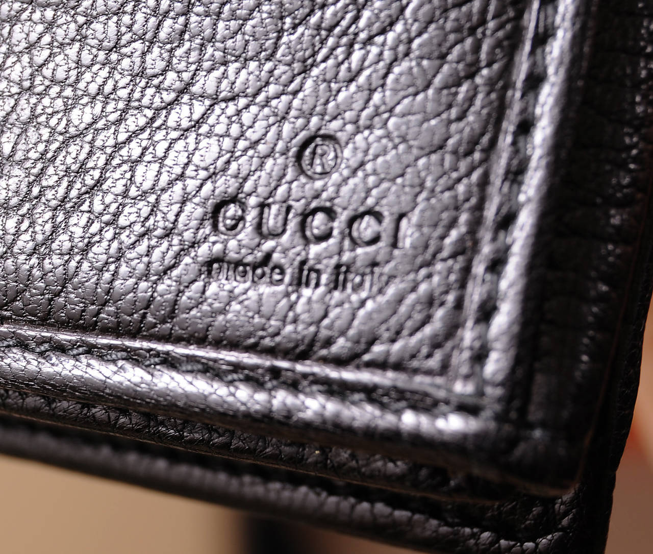Gucci Studded Logo Black Leather Wallet In Excellent Condition In New Hope, PA