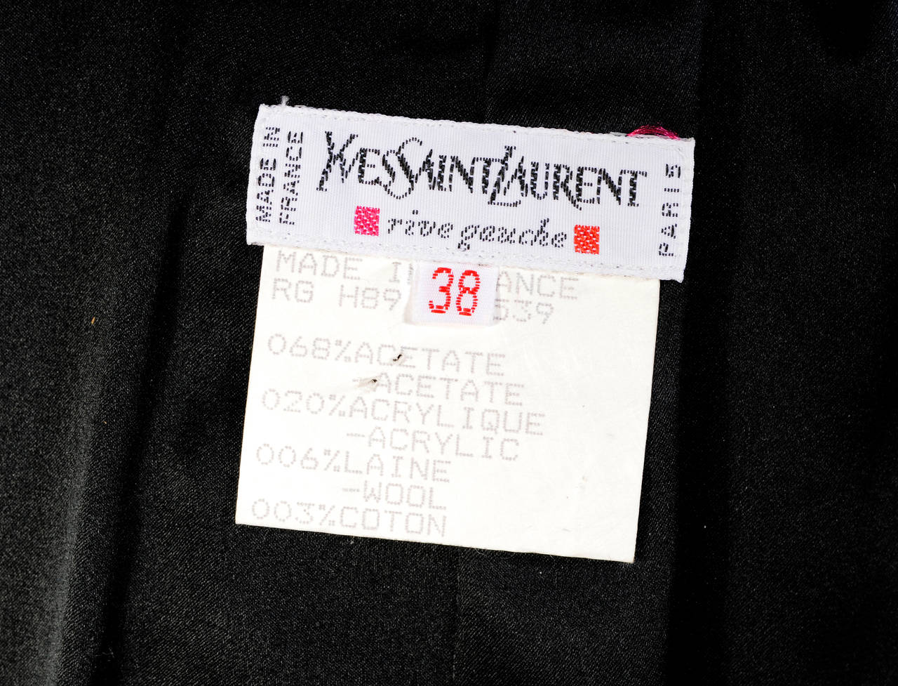 Yves Saint Laurent - Jupe à sequins Excellent état - En vente à New Hope, PA