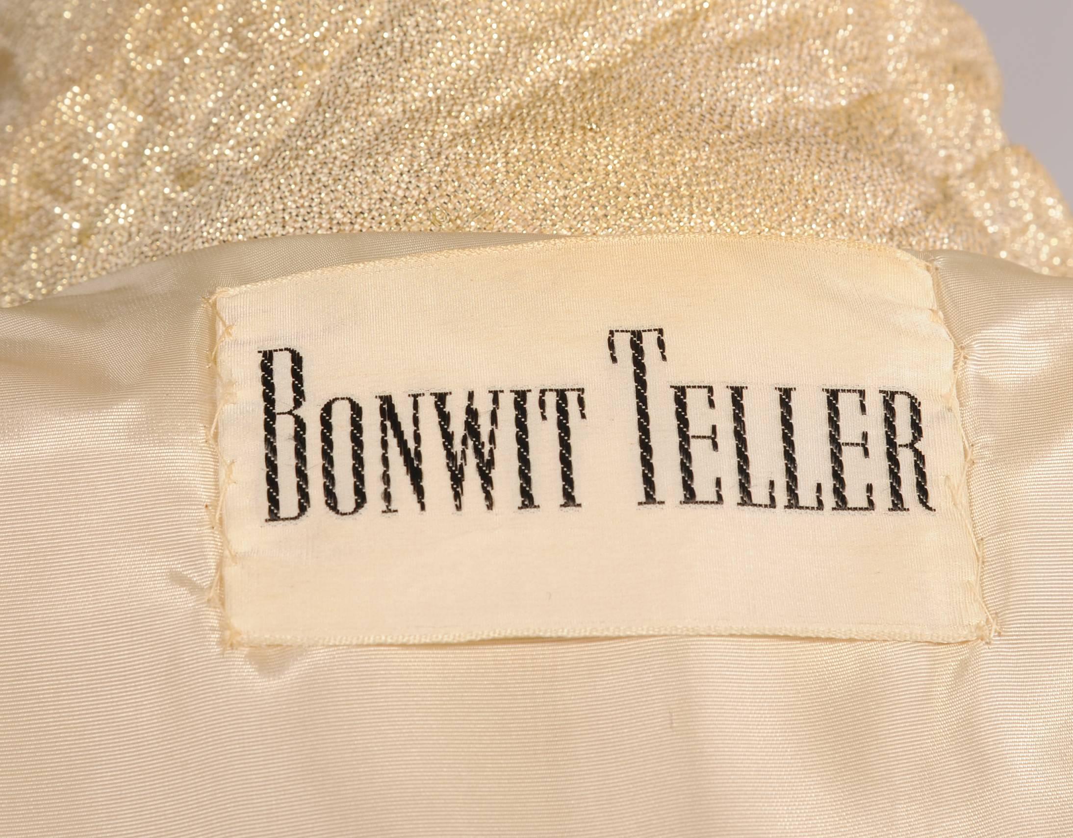 teller coat